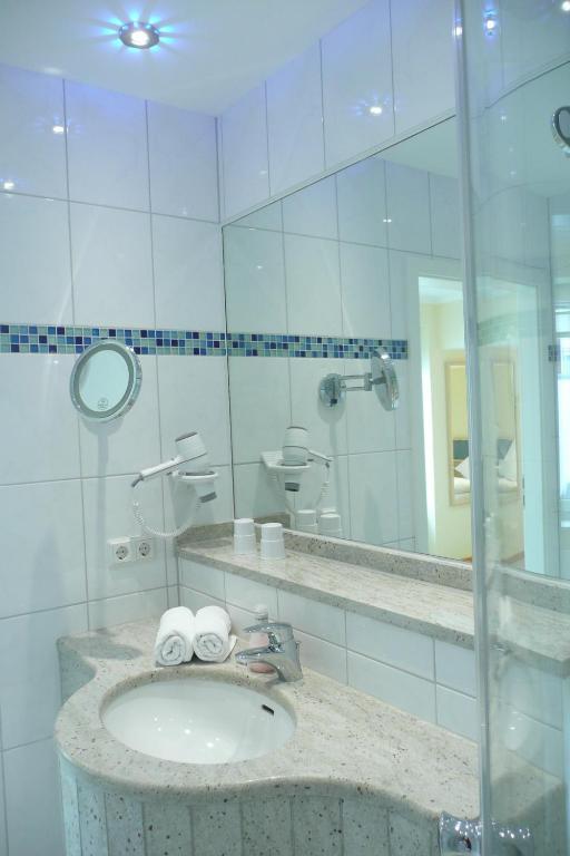 Seehotel Neue Liebe Cuxhaven Oda fotoğraf