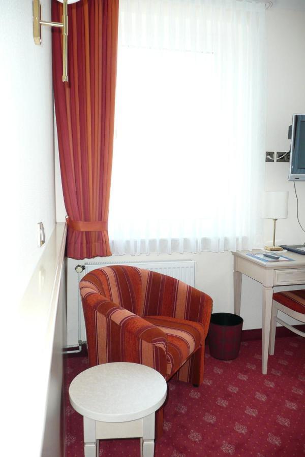 Seehotel Neue Liebe Cuxhaven Oda fotoğraf